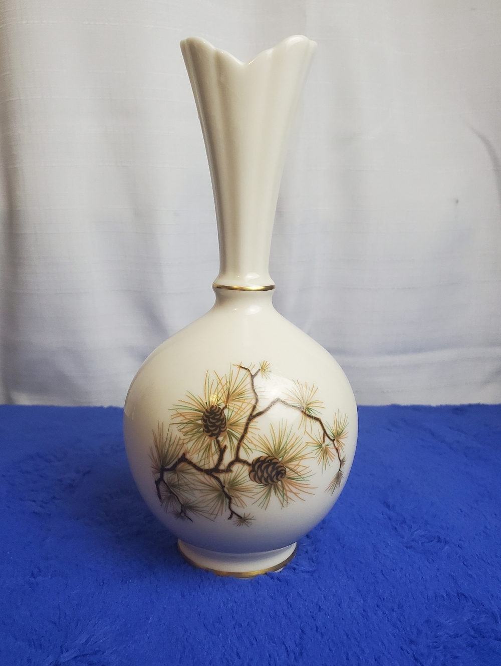 Lenox Pine Cone Pattern Bulbous Vase With Gold Trim 8" Retired EUC